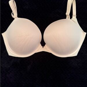 Victoria's Secret Smooth Nude T-Shirt Bra